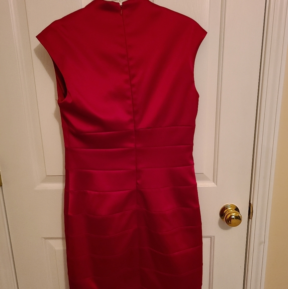 Red Dress - Picture 2 of 2